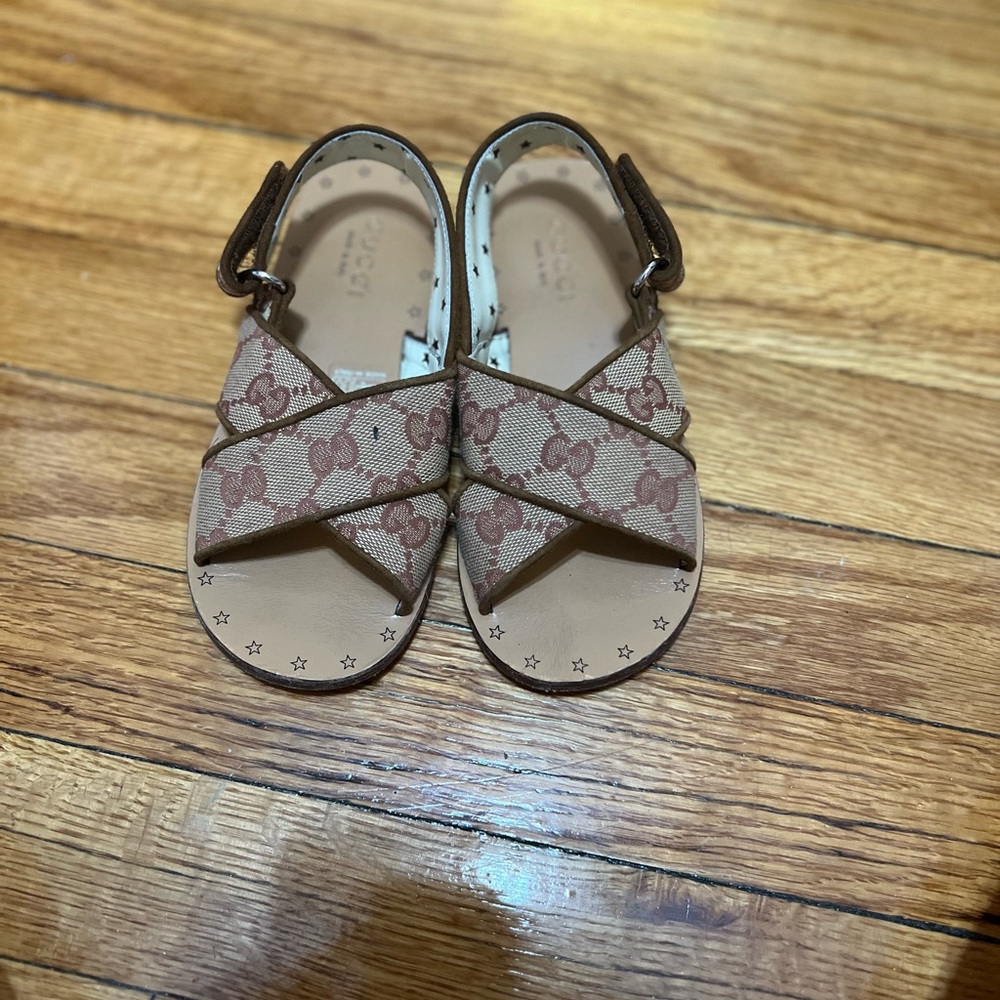 Gucci sandals